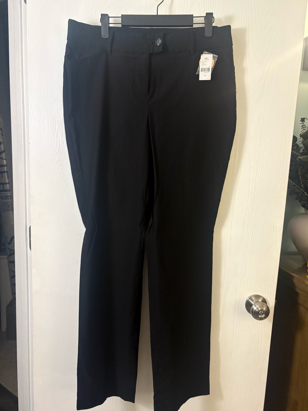 Black Women's 4 Season Straight-Leg Pants -Lane Bryant, 14Regular NWT